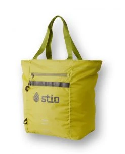 Stio Basin LT Camp Tote 25L -STIO Sales Basin LT Camp Tote Forage Green Side