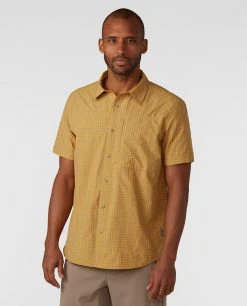 Stio Men's Hagen Trail Shirt -STIO Sales M Hagen Trail Shirt Amber Resin Plaid 1