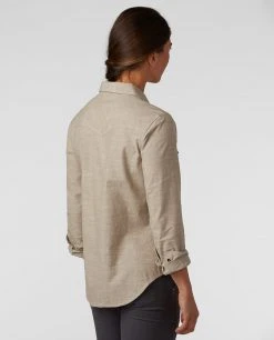 Stio Women's Ashton Chambray Shirt - Past Season 30 Stio Women's Ashton Chambray Shirt - Past Season -STIO Sales W Ashton Chambray Shirt Rodeo Dust 2 7425c9f7 fc00 4137 94dc 02bca055c5d6