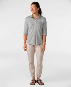 Stio Women's Divide Shirt -STIO Sales W Divide Shirt Quiet Gray 3