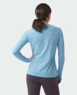 Stio Women's Divide Tee LS -STIO Sales W Divide Tech Tee LS Summer Cloud 4 Top