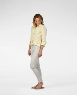 Stio Women's Emery Shirt LS -STIO Sales W Emery Shirt LS Lemonade Check 3